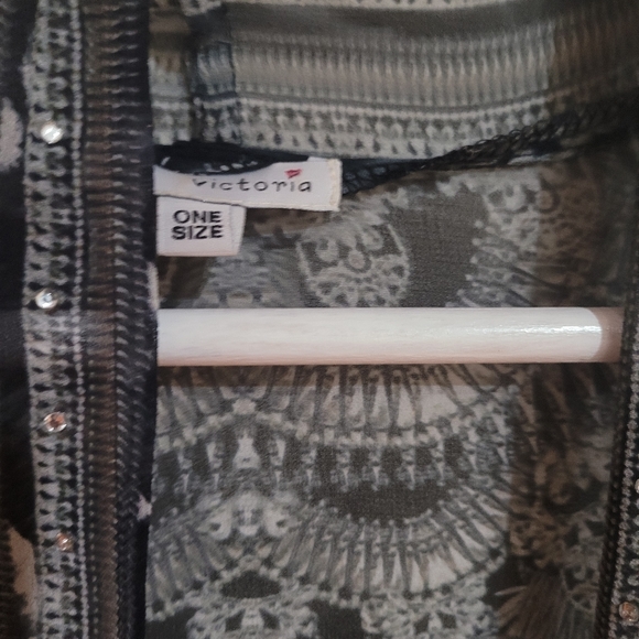 Tunic - Picture 2 of 6